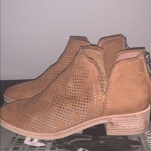 Dolce Vita Booties